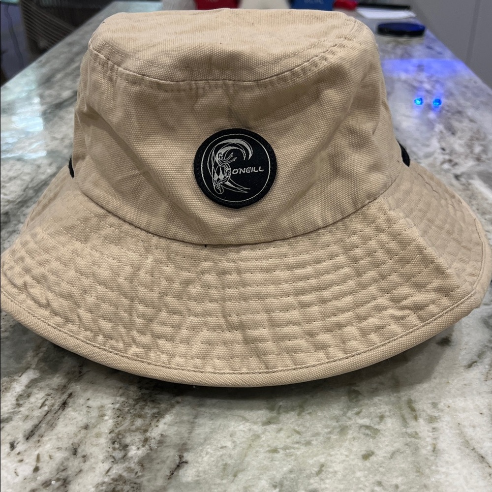 O'Neill Beige Bucket Hat with adjustable chin strap 100% cotton breathable